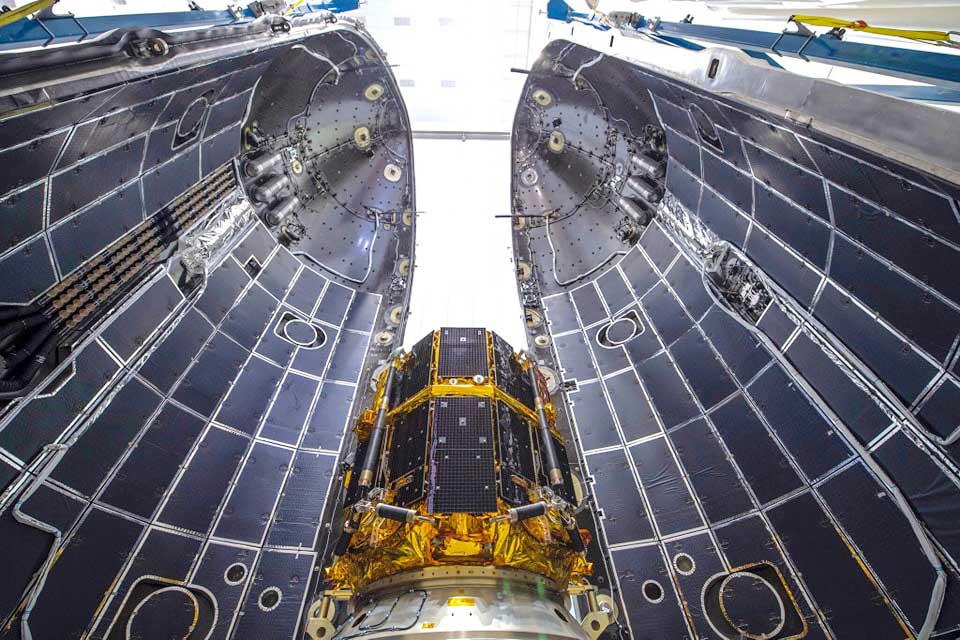 റാഷിദ് ഉപഗ്രഹം: എഴുതിത്തള്ളാനാവാത്ത ശക്തിയായി അറബ് ലോകം റാഷിദ് ഉപഗ്രഹം: എഴുതിത്തള്ളാനാവാത്ത ശക്തിയായി അറബ് ലോകം