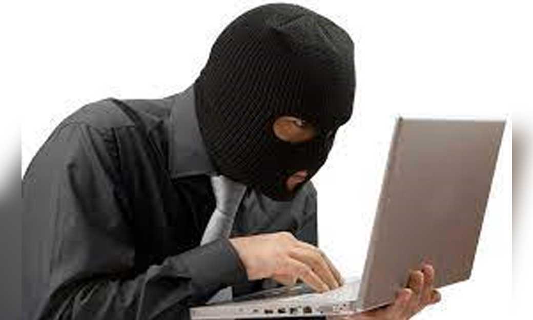 ഐ.പി.എസുകാരൻ ചമഞ്ഞ് 12 ലക്ഷം തട്ടിയ അഞ്ചു പേർക്കെതിരെ കേസ്