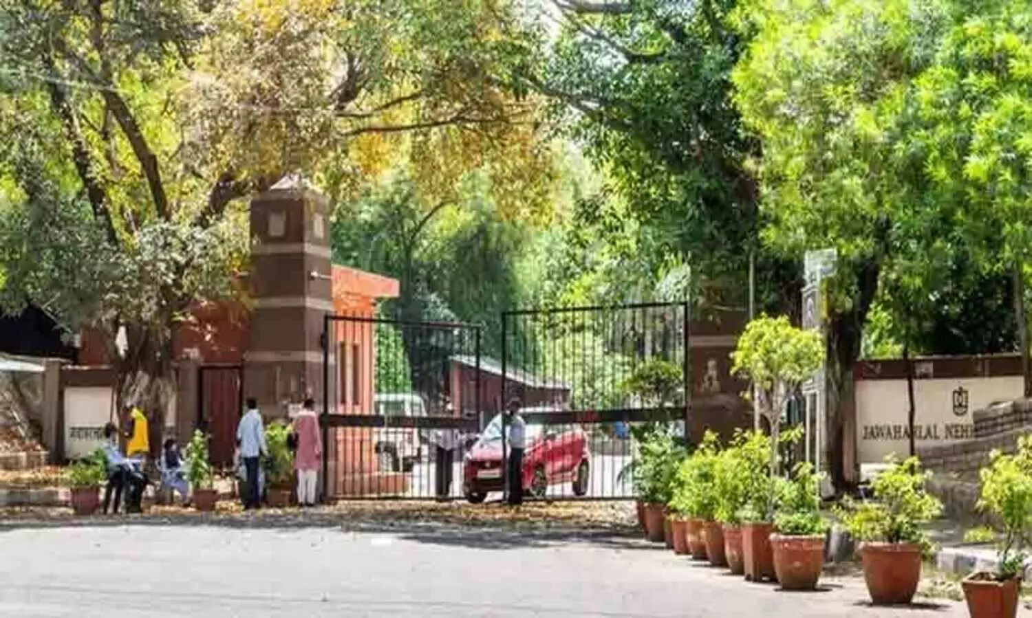 പി​എ​ച്ച്.​ഡി: പ്ര​വേ​ശ​ന​പ​രീ​ക്ഷ ന​ട​ത്താ​ൻ ജെ.​എ​ൻ.​യു