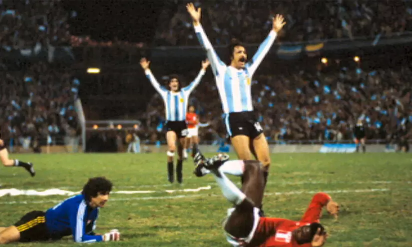 പെറു-അർജന്റീന മത്സരത്തിൽ നിന്ന്