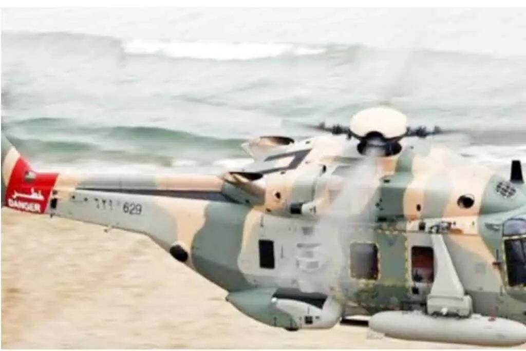 അത്യാസന്ന രോഗിയെ ഹെലികോപ്ടറിൽ മസ്കത്തിലെത്തിച്ചു അത്യാസന്ന രോഗിയെ ഹെലികോപ്ടറിൽ മസ്കത്തിലെത്തിച്ചു