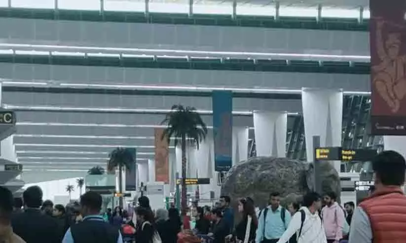 യാത്രക്കാർ മൂന്നര മണിക്കൂർ മുമ്പ് വിമാനത്താവളത്തിൽ എത്തണമെന്ന് ഇൻഡിഗോ യാത്രക്കാർ മൂന്നര മണിക്കൂർ മുമ്പ് വിമാനത്താവളത്തിൽ എത്തണമെന്ന് ഇൻഡിഗോ