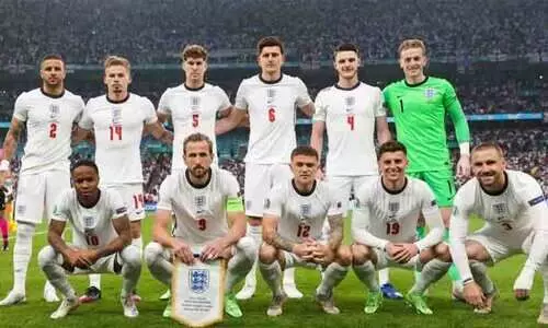 ഇംഗ്ലണ്ട് കമിങ് ഹോം