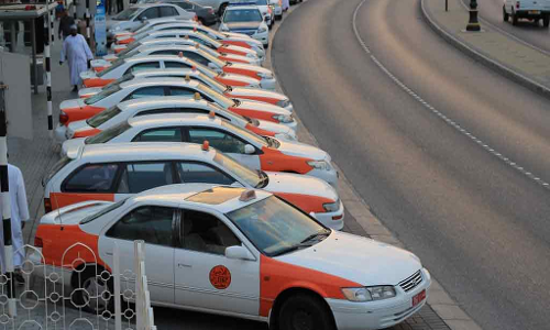 കോ​വി​ഡ്​ പ്ര​തി​സ​ന്ധി ക​ഴി​ഞ്ഞി​ട്ടും ടാ​ക്​​സി ഡ്രൈ​വ​ർ​മാ​ർ​ക്ക്​ ശ​നി​ദ​ശ