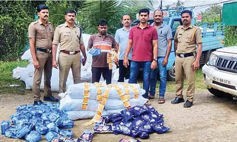 Massive drunken hunt at Ottapalam 70 lakh worth of tobacco products seized Massive drunken hunt at Ottapalam 70 lakh worth of tobacco products seized