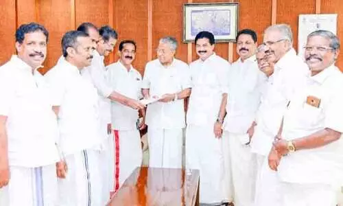 ഭൂപ്രശ്‌നം: എൽ.ഡി.എഫ് സംഘം മുഖ്യമന്ത്രിയെ കണ്ടു