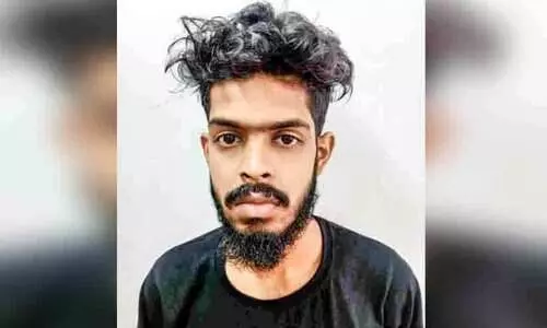 ശുചിമുറിയിൽ ഒളികാമറവെച്ച യുവാവ് പിടിയിൽ