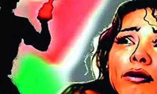 പ്ലസ്ടുകാരിക്ക് നേരെ ആസിഡ് ആക്രമണം; സംഭവം ഡൽഹിയിൽ