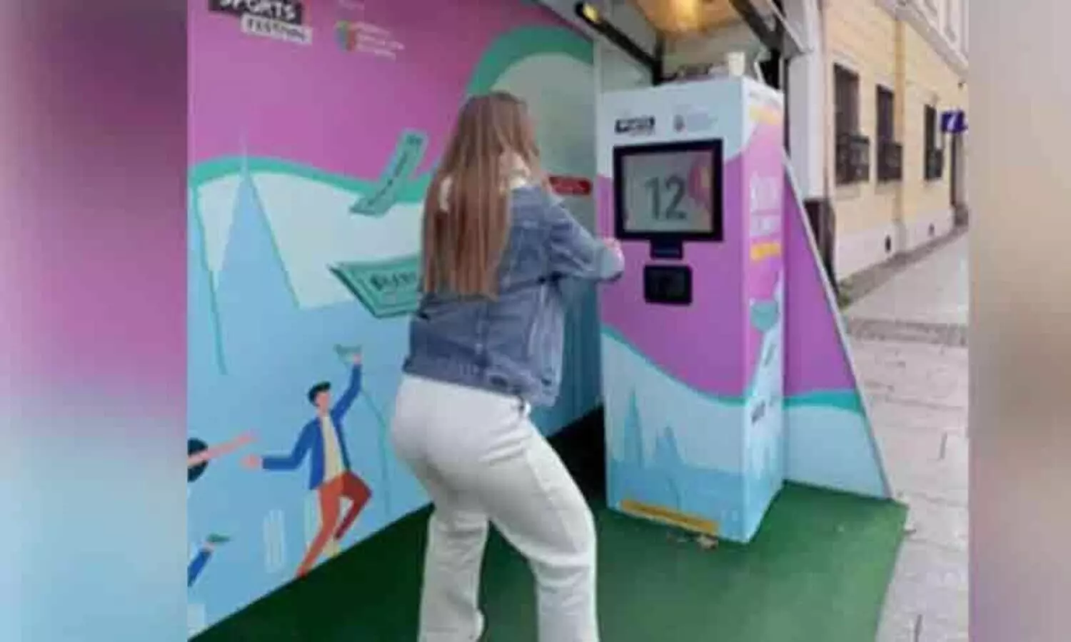 20 സ്ക്വാട്സ് ചെയ്യുന്നവർക്ക് സൗജന്യ ബസ് യാത്രയുമായി റുമേനിയ