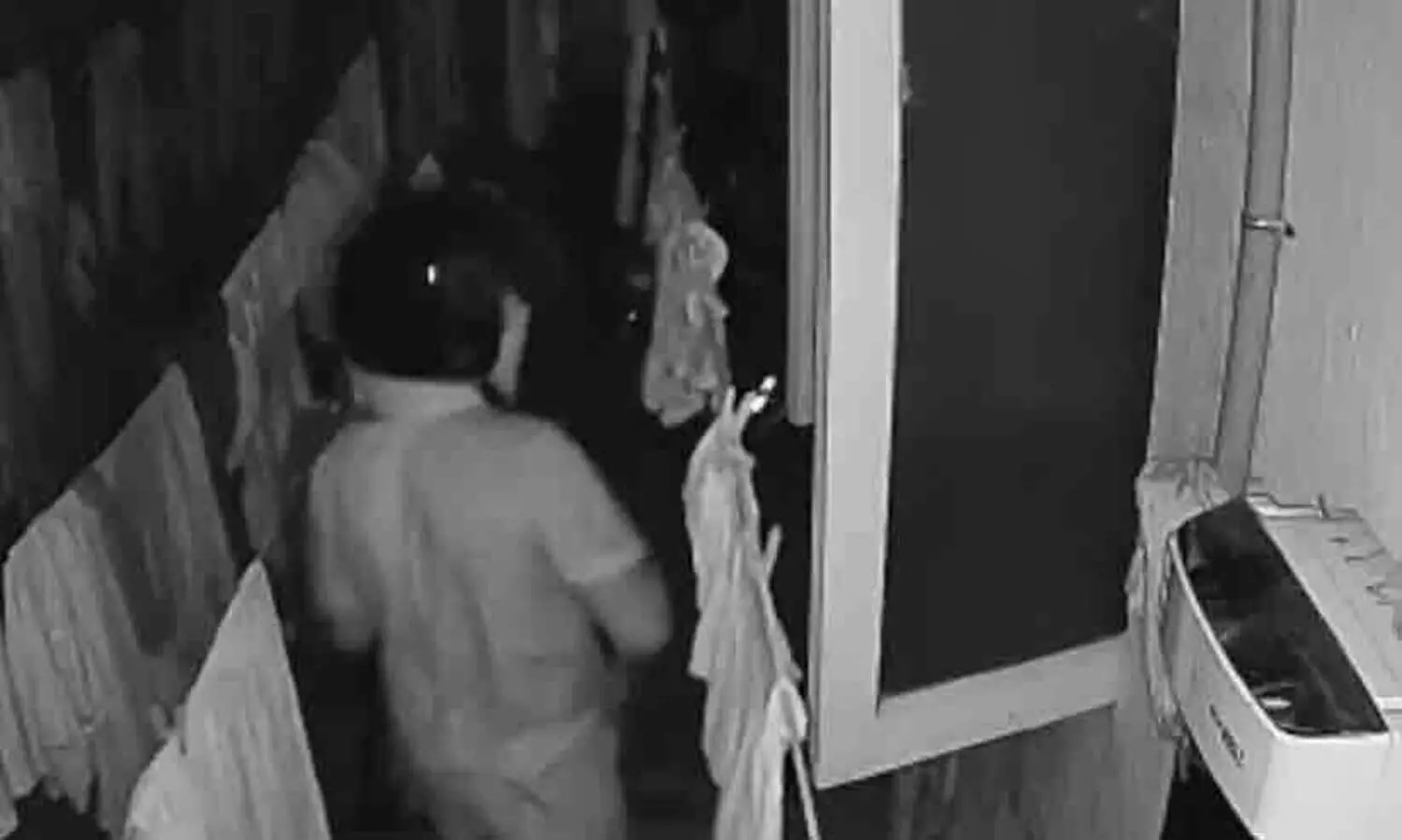 വനിത ഹോസ്റ്റലിൽ വസ്ത്ര മോഷണം നടന്നത് അഞ്ചുതവണ; സി.സി.ടി.വിയിൽ കുടുങ്ങിയിട്ടും പിടികൂടാനായില്ല