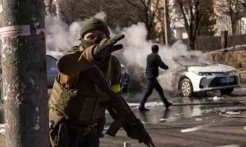 ഗാന്ധിയുടെ നാട് എന്തേ യുക്രെയ്നുവേണ്ടി സംസാരിക്കുന്നില്ല?