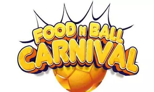 കാൽപ്പന്തിനെ നെഞ്ചേറ്റി നഗരി കാൽപ്പന്തിനെ നെഞ്ചേറ്റി നഗരി