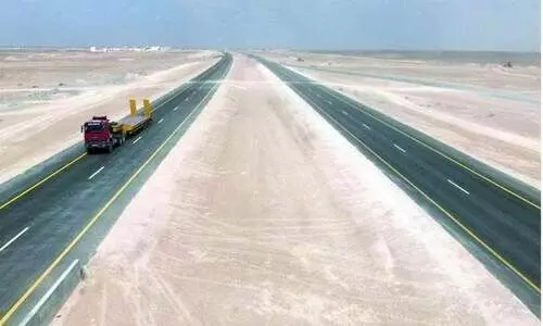 പു​തി​യ റോ​ഡു​ക​ളൊ​രു​ങ്ങു​ന്നു