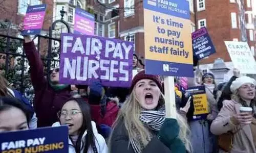 വേ​ത​ന​വ​ർ​ധ​ന​ ആവശ്യപ്പെട്ട് യു.കെയിൽ നഴ്സുമാരുടെ പണിമുടക്ക്