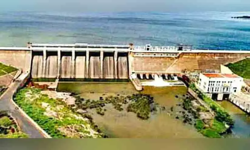 മുല്ലപ്പെരിയാറിലെ ജലം എടുക്കുന്നത് നിർത്തി; വൈഗയിൽ അപായ മുന്നറിയിപ്പ്