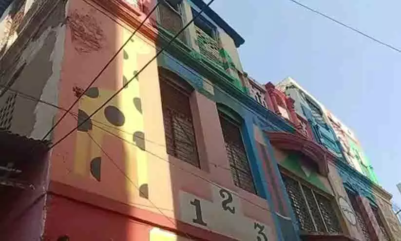 അഞ്ചാംക്ലാസ് വിദ്യാർഥിനിയെ അധ്യാപിക ബാൽകണിയിൽ നിന്ന് തള്ളിയിട്ടു; കുട്ടി ഗുരുതരാവസ്ഥയിൽ അഞ്ചാംക്ലാസ് വിദ്യാർഥിനിയെ അധ്യാപിക ബാൽകണിയിൽ നിന്ന് തള്ളിയിട്ടു; കുട്ടി ഗുരുതരാവസ്ഥയിൽ