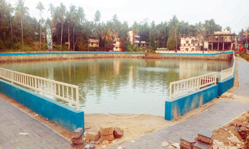 നവീകരണം പൂർത്തിയായി; സഞ്ചാരികളെ കാത്ത് കുഴൂരിലെ പോളക്കുളം നവീകരണം പൂർത്തിയായി; സഞ്ചാരികളെ കാത്ത് കുഴൂരിലെ പോളക്കുളം