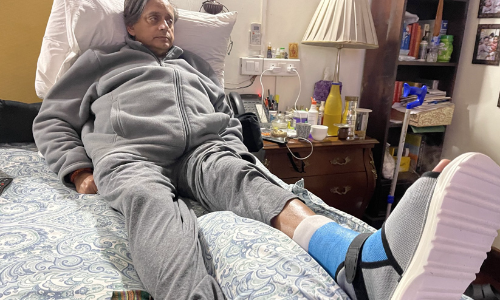 Shashi Tharoor MP injured after slipping in Parliament