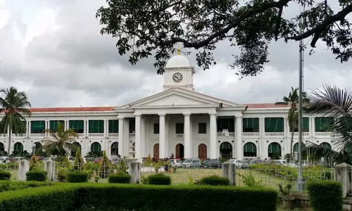 കലക്ടറേറ്റുകളിലും ഡയറക്ടറേറ്റുകളിലും ജനുവരി ഒന്നു മുതൽ ബയോമെട്രിക് പഞ്ചിങ്​