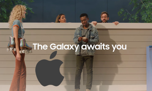 വീണ്ടും ആപ്പിളിനെ പരിഹസിക്കുന്ന പരസ്യവുമായി സാംസങ്; വിഡിയോ വൈറൽ