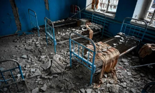 യു​ക്രെ​യ്നി​ൽ ആ​ക്ര​മ​ണം ക​ന​പ്പിച്ച് റ​ഷ്യ