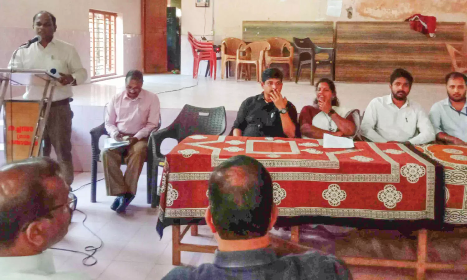 ഗ്രീ​ൻ​ഫീ​ൽ​ഡ് പാ​ത