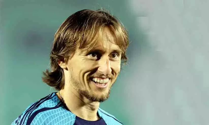 മൂന്നാകാൻ രണ്ടും കൽപിച്ച്