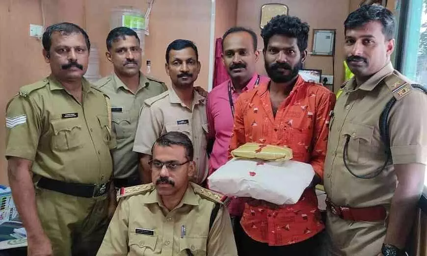 അമരവിള ചെക്ക് പോസ്റ്റില്‍ രണ്ട് കിലോ കഞ്ചാവുമായി യുവാവ് കസ്റ്റഡിയില്‍