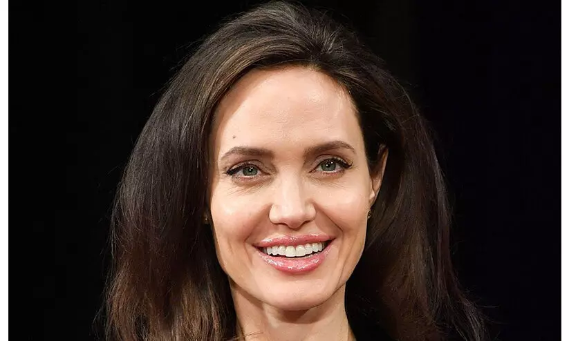 ആഞ്ജലീന ജൂലി യു.എൻ അഭയാർഥി അംബാസഡർ സ്ഥാനമൊഴിഞ്ഞു