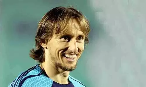 മൂന്നാകാൻ രണ്ടും കൽപിച്ച്