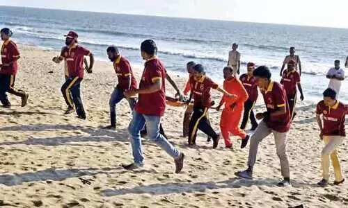 തീ​ര​ദേ​ശ​ത്തെ ആ​ശ​ങ്ക​യി​ലാ​ഴ്ത്തി സുനാമി മോക്ഡ്രില്‍