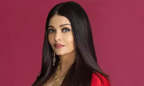 Actress Aishwarya Rai Bachchans fake passport 3 foreigners Arrested  in Noida