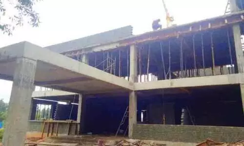 കൊ​ര​ട്ടി ഇ.​എ​സ്‌.​ഐ ഡി​സ്‌​പെ​ന്‍സ​റി നി​ര്‍മാ​ണം പു​രോ​ഗ​മി​ക്കു​ന്നു