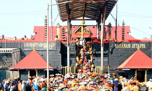 ശ​ബ​രി​മ​ല​യി​ലെ ബ്രാ​ഹ്മ​ണ സം​വ​ര​ണം തു​ട​ര​ണോ? -വി​ശ​ക​ല​നം