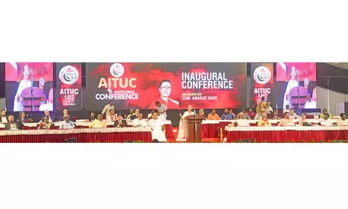 രാഷ്ട്രീയം മറന്ന് തൊഴിലാളി സംഘടനകളുടെ ഐക്യം അനിവാര്യം -എ.ഐ.ടി.യു.സി