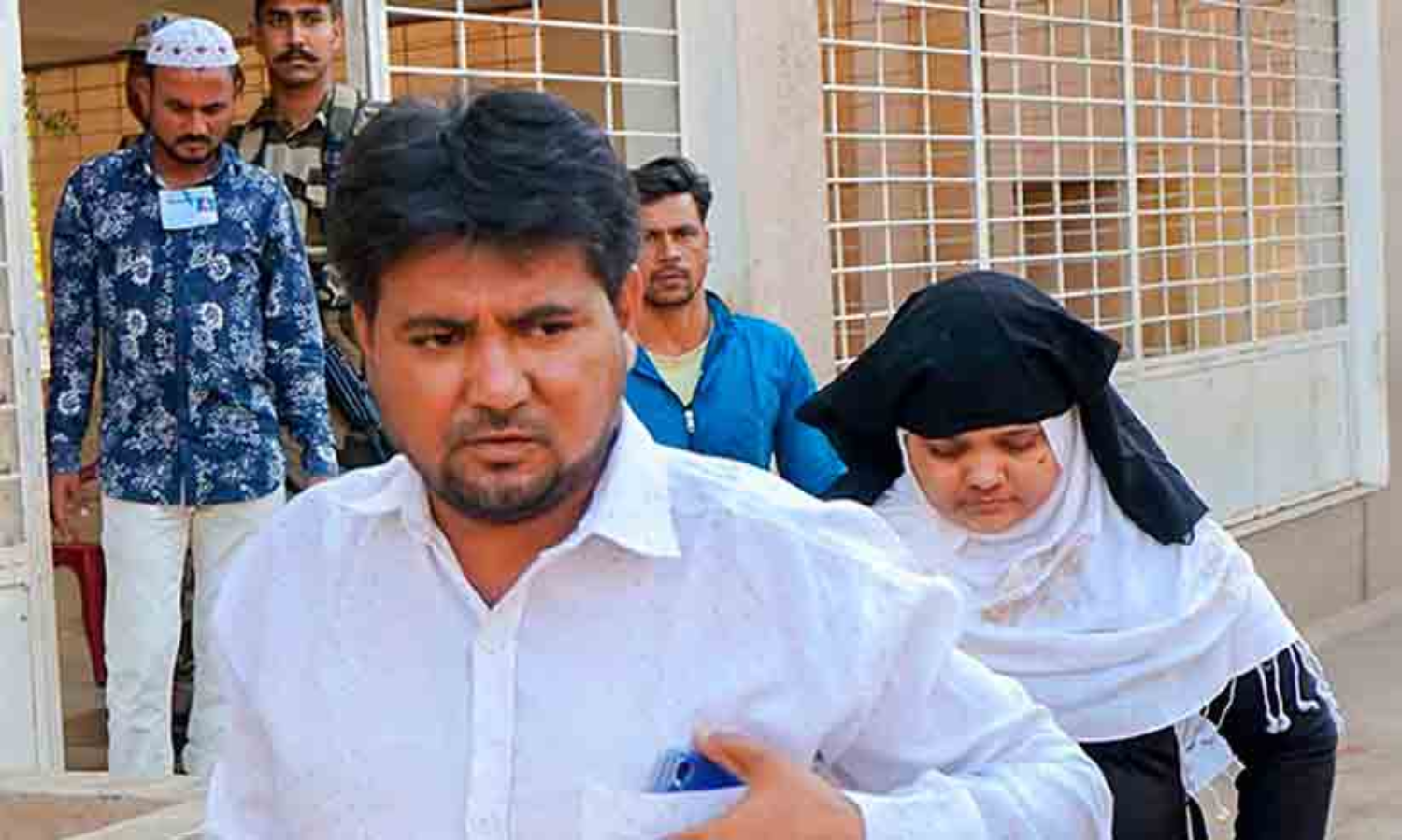 Bilkis banu, Yaqub Rasool