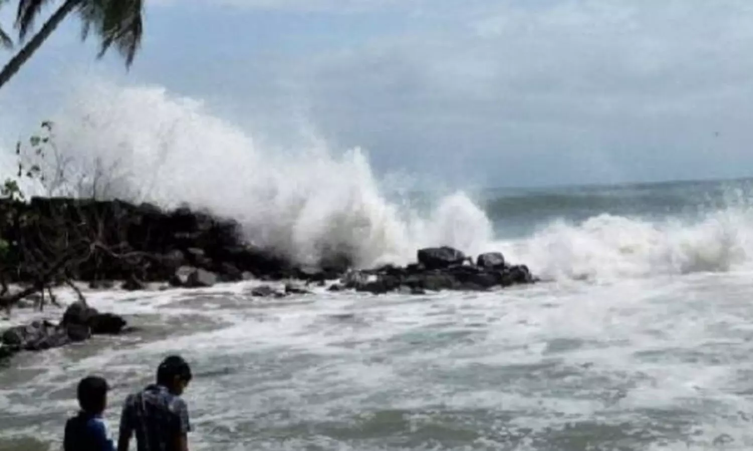 കേരള തീരത്ത്  ഉയര്‍ന്ന തിരമാലയ്ക്ക് സാധ്യത