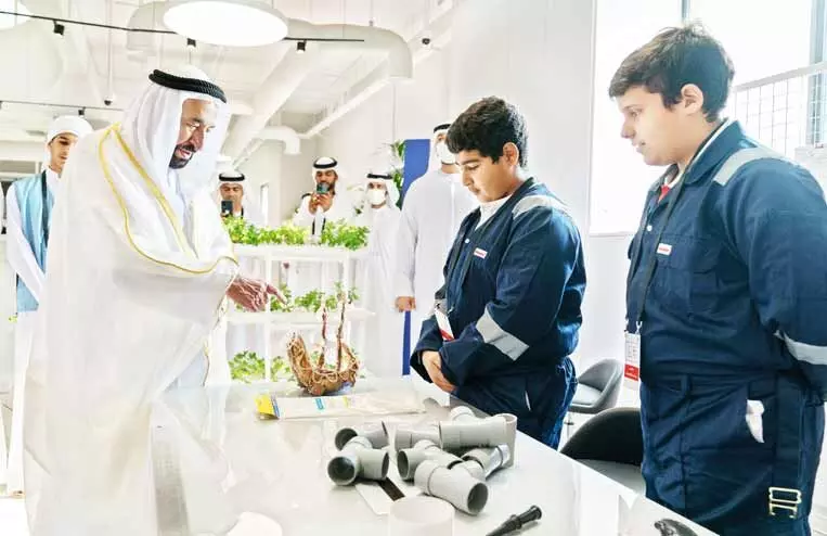 വി​ദ്യാ​ർ​ഥി​ക​ളു​ടെ ക​ഴി​വ്​ വി​ക​സി​പ്പി​ക്കേ​ണ്ട​തി​ന്‍റെ പ്രാ​ധാ​ന്യം ഉ​ണ​ർ​ത്തി ശൈ​ഖ്​ സു​ൽ​ത്താ​ൻ