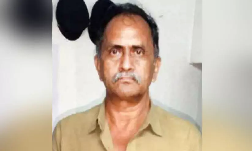 16.8 ലിറ്റർ മാഹി മദ്യവുമായി വയോധികൻ പിടിയിൽ 16.8 ലിറ്റർ മാഹി മദ്യവുമായി വയോധികൻ പിടിയിൽ