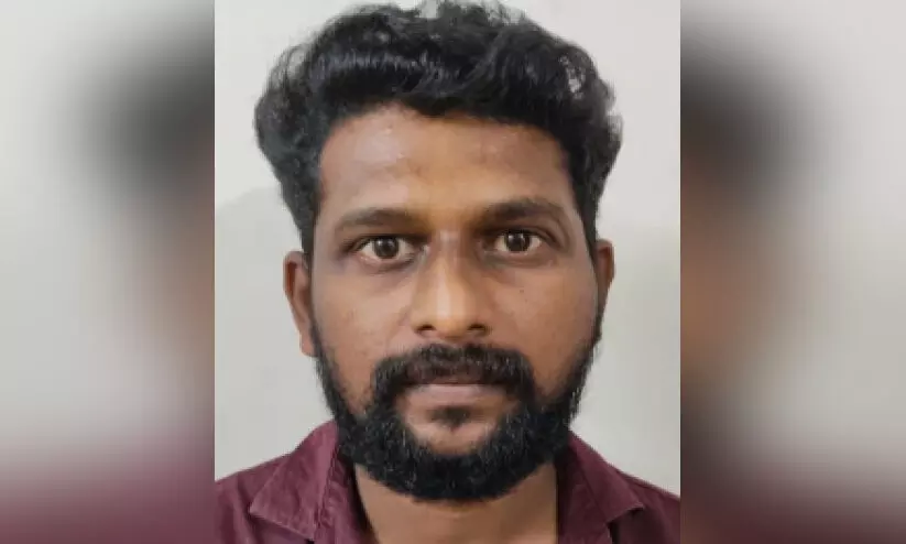 യുവാവിനെ വെട്ടിക്കൊലപ്പെടുത്താൻ ശ്രമിച്ച സംഘത്തിലെ ഒരാൾ കൂടി പിടിയിൽ യുവാവിനെ വെട്ടിക്കൊലപ്പെടുത്താൻ ശ്രമിച്ച സംഘത്തിലെ ഒരാൾ കൂടി പിടിയിൽ