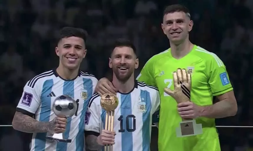 ലോകകപ്പിന്റെ കീപറായി മാർടിനെസ്; യുവതാരം എൻസോ ഫെർണാണ്ടസ്