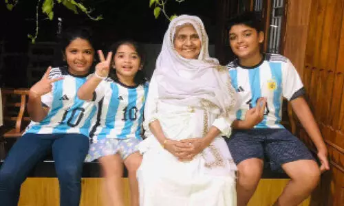 ഇവിടെയുണ്ട്, എൺപതുകാരിയായ ഒരു അർജന്റീനിയൻ ആരാധിക