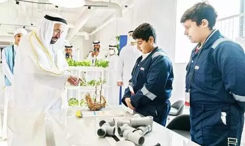 വി​ദ്യാ​ർ​ഥി​ക​ളു​ടെ ക​ഴി​വ്​ വി​ക​സി​പ്പി​ക്കേ​ണ്ട​തി​ന്‍റെ പ്രാ​ധാ​ന്യം ഉ​ണ​ർ​ത്തി ശൈ​ഖ്​ സു​ൽ​ത്താ​ൻ