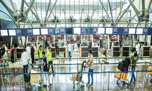 യു.എ.ഇ വിസിറ്റ് വിസ പുതുക്കൽ; ഒമാനിലേക്ക് സന്ദർശകരുടെ ഒഴുക്ക് യു.എ.ഇ വിസിറ്റ് വിസ പുതുക്കൽ; ഒമാനിലേക്ക് സന്ദർശകരുടെ ഒഴുക്ക്