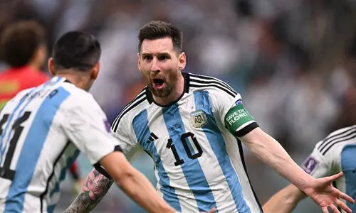 ഫൈനലിൽ കളിക്കാനിറങ്ങുന്ന മെസ്സിയെ കാത്ത് റെക്കോഡുകളുടെ പെരുമഴ ഫൈനലിൽ കളിക്കാനിറങ്ങുന്ന മെസ്സിയെ കാത്ത് റെക്കോഡുകളുടെ പെരുമഴ