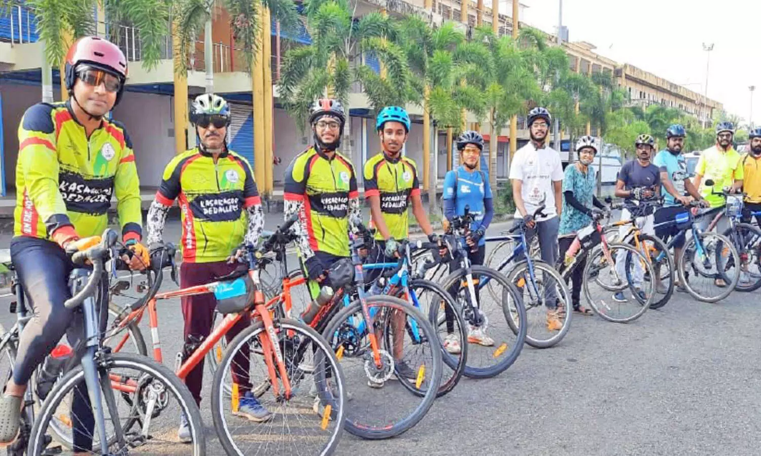 യാത്രക്കിറങ്ങൂ; സ്ത്രീകളോട് ആ​ശാ മാ​ള്‍വ്യ