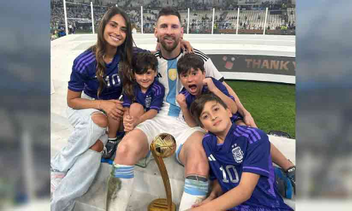 ഇത്രയും കാലം നിങ്ങൾ എന്താണ് അനുഭവിച്ചതെന്നും ആഗ്രഹിച്ചതെന്നും ഞങ്ങൾക്കറിയാം; വൈകാരിക കുറിപ്പുമായി മെസ്സിയുടെ ഭാര്യ