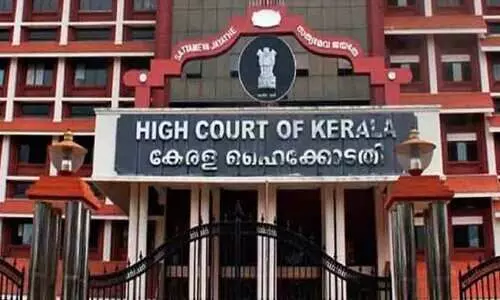 ആർച് ബിഷപ്പിന് പൊലീസ് സംരക്ഷണം: ഇടക്കാല ഉത്തരവിന്‍റെ കാലാവധി വീണ്ടും നീട്ടി