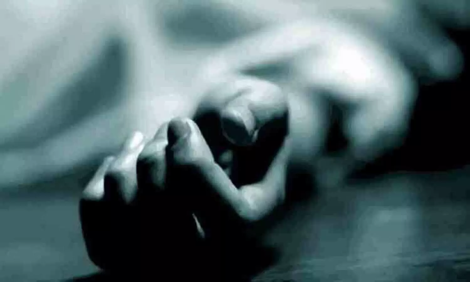 Woman kills husband, sleeps next to his body
