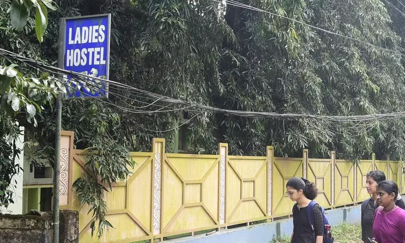 18 വയസ്സായാൽ പൂർണസ്വാതന്ത്ര്യം വേണമെന്ന വാദം അംഗീകരിക്കില്ല, മാനസിക വളർച്ചക്ക് 25 തികയണം -ആരോഗ്യ സർവകലാശാല